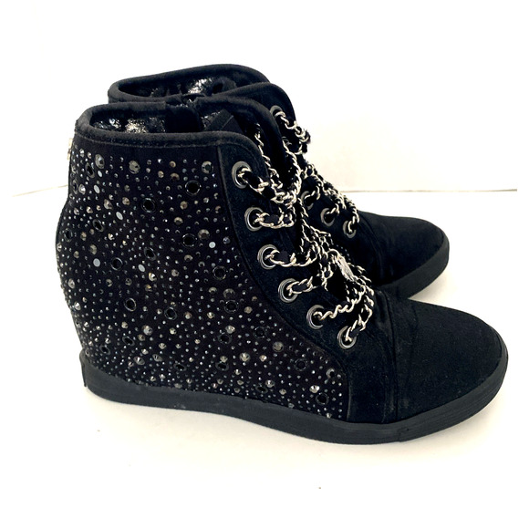 Stuart Weitzman Vance 15 Hidden Wedge Sneaker Kids Girl 4 Black Silver Chain - Picture 3 of 11